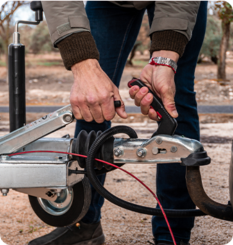 Towing hitch safety check