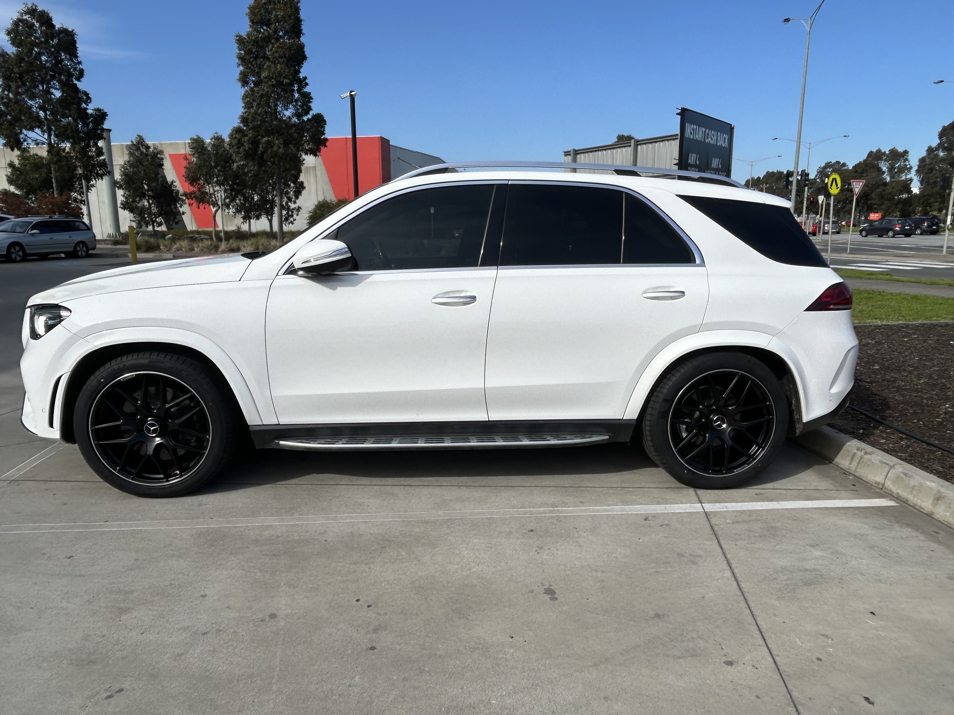 MERCEDES GLE WITH AM636 WHEELS |  | MERCEDES
