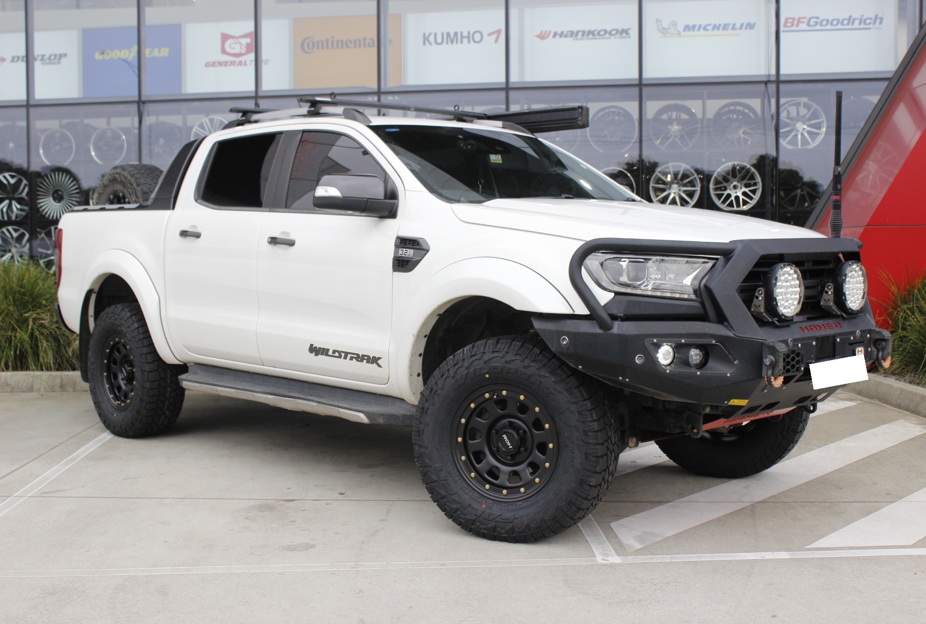 FORD WILDTRAK WITH ROH TRAK DL WHEELS |  | FORD