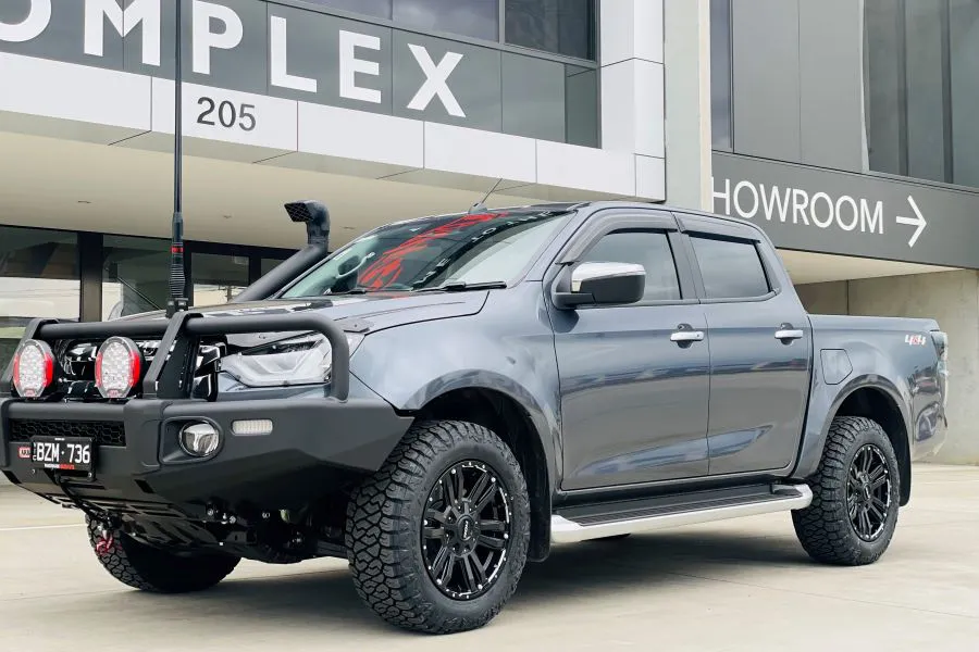 ISUZU D MAX with 18 inch ROH VAPOURS |  | ISUZU