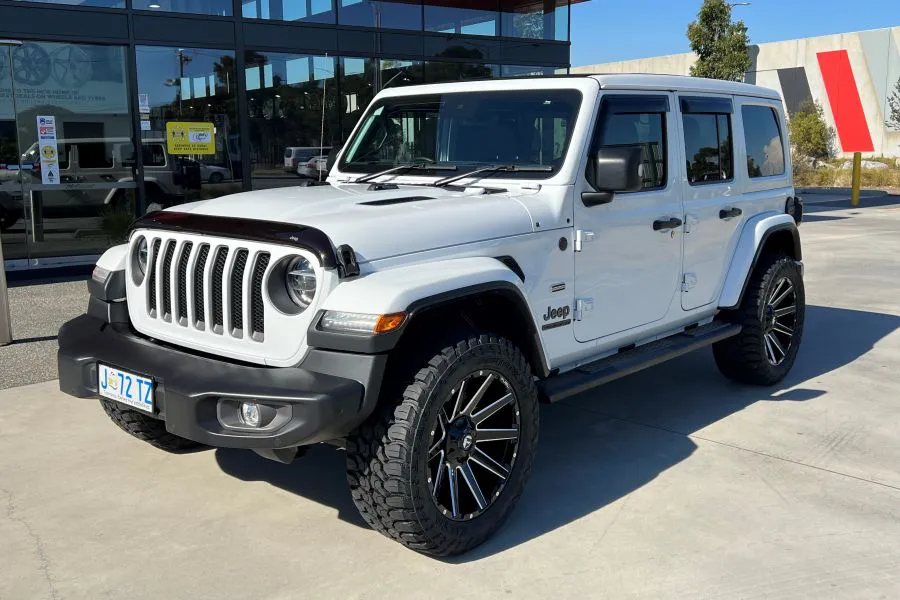 JEEP WRANGLER with FUEL CONTRA 20 inch wheels |  | JEEP