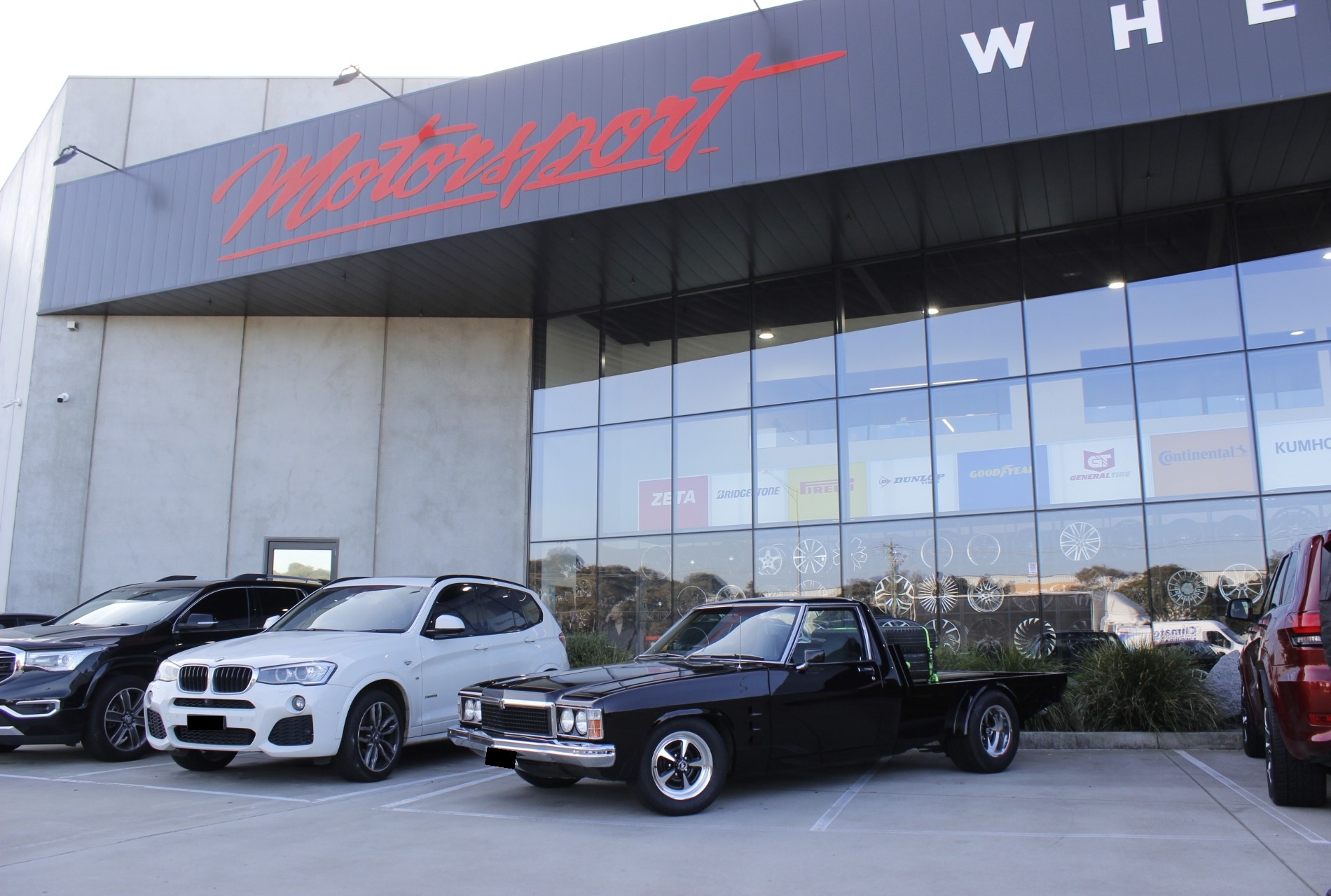 HOLDEN HZ 1 TONNE WITH STAGGERED CTM MUSCLE GTS SPRINT 15 INCH WHEELS |  | HOLDEN