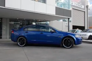 HOLDEN VE COMMODORE with LENSO GROOVE |  | HOLDEN