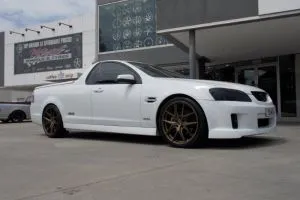 HOLDEN VE COMMODORE UTE with HR-762 |  | HOLDEN