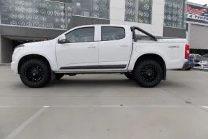 HOLDEN COLORADO with BLADE SERIES I  |  | HOLDEN