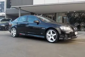 HOLDEN VE COMMODORE with LENSO D1R |  | HOLDEN
