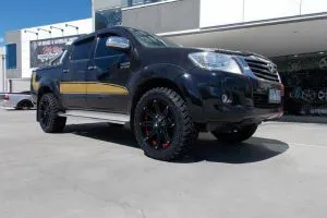 TOYOTA HILUX SR5 with BLADE SERIES V |  | TOYOTA