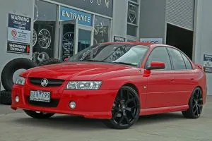 COMMODORE WITH G8 SERIES II BLACK  |  | HOLDEN 