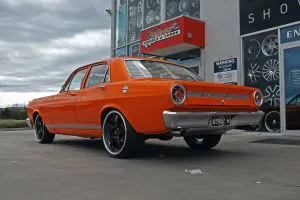 FORD XR FALCON WITH 20 INCH HR R1 WHEELS 
