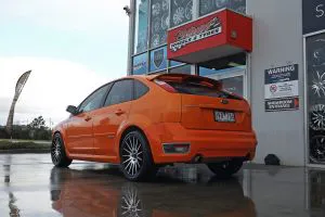 FORD FOCUS XR5 WITH 18 INCH OX110 WHEELS  | FORD 