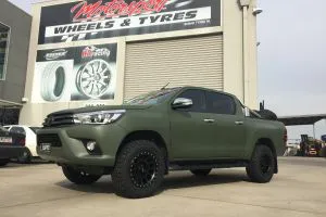 TOYOTA HILUX with 17 inch METHOD NV WHEELS |  | TOYOTA