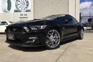 FORD MUSTANG with FOOSE OUTCAST WHEELS IN 20 INCH CHROME |  | FORD