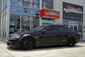HOLDEN COMMODORE WITH VERTINI DYNASTYS  |  | HOLDEN