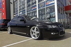HSV SENATOR WITH STAR WHEELS  | HOLDEN