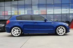 BMW 1 SERIES WITH 19 INCH H762 WHEELS |  | BMW