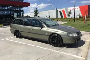 HOLDEN VY COMMODORE WITH 19X8.5 H762 WHEELS | HOLDEN