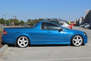 HOLDEN UTE WITH 20 INCH FULL WHITE HRRACING R1 WHEELS | HOLDEN