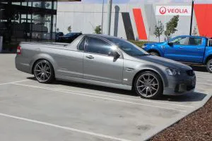 HOLDEN VE UTE WITH 20 INCH NVEUS RANA WHEELS | HOLDEN