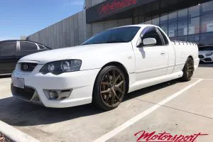 FORD FPV UTE WITH 20 INCH HR-RACING H762 WHEELS | FORD