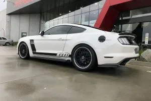 FORD MUSTANG with MADINA SP2 WHEELS 20 inch | FORD